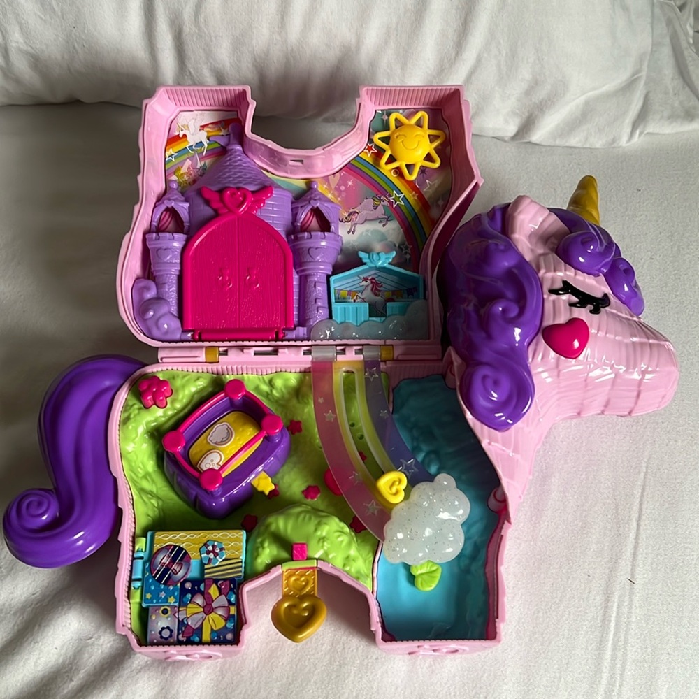 Polly Pocket Unicorn Pinata Party Surprise Mattel 2020 Unfolds Imaginary Fun